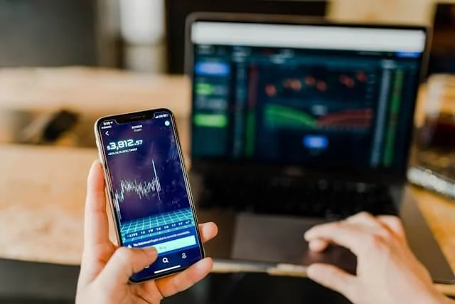 TQQQ 액면분할과 관련된 ETF 거래 사진